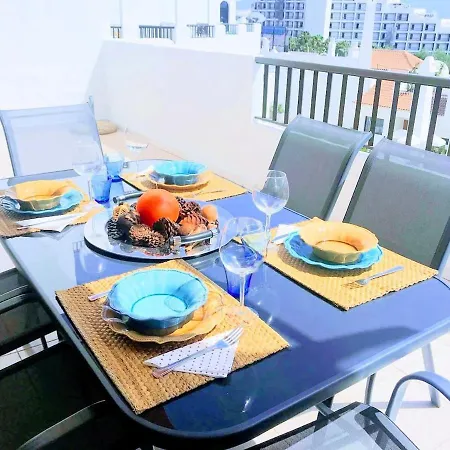 With 2 Bedrooms In Costa Adeje With Wonderful Sea View Shared Pool Furnished Balcony 700 M From The Beach Appartement
